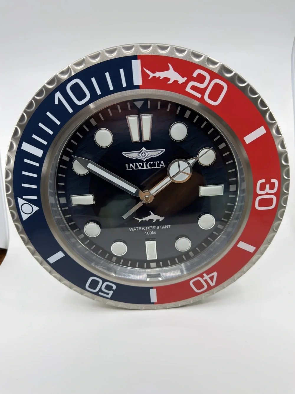 This Invicta 34938 Grand Pro Diver 